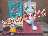 ct-130218-04 Looney Tunes / 80's Book stand