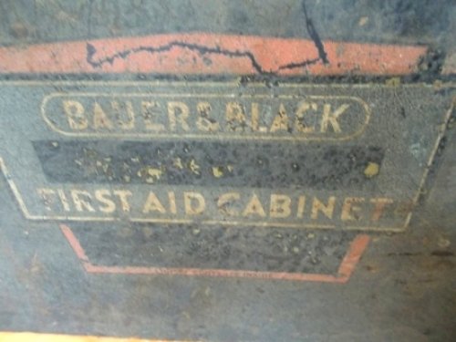 他の写真2: dp-121120-07 Bauer & Black / Vintage First Aid Cabinet