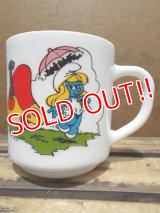 gs-130716-11 Smurf / 1984 Milk glass mug (France)