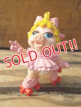 ct-130521-68 Miss Piggy / McDonald's 1987 Meal Toy Muppet Babies PVC (Under 3)