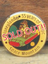 pb-909-09 Disneyland 35 years of magic Space Mountain / Chip Pinback