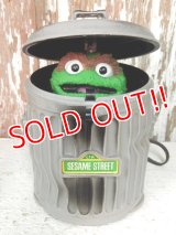 ct-140121-54 Oscar the Grouch / 70's-80's Radio