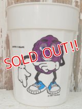 ct-140408-13 California Raisins / 1987 Plastic Cup "Justin X Grape"