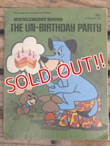 bk-140617-03 Huckleberry Hound / The Un-Birthday Party 1975 Picture Book