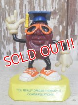 ct-160615-21 California Raisins / 1988 PVC "The Graduates Ben Indasun"