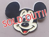 ct-160901-17 Mickey Mouse / Plastic Pinback