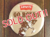 dp-170605-09 Levi's / Pinback