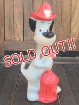 ct-170901-31 Huckleberry Hound / DELL 1960's Rubber Doll "Fireman"