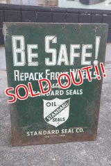 dp-180401-11 STANDARD SEALS / Vintage Cabinet