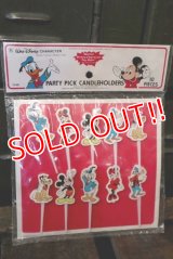 ct-150901-34 Disney / 1970's Party Pick Candleholder