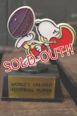 ct-180801-47 Snoopy / AVIVA 1970's Trophy "World's Greatest Football Player"