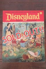 ct-170801-01 Disneyland Magazine / November 21,1972 NO.41