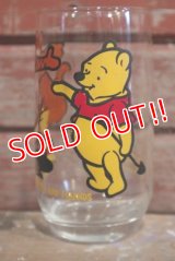 gs-190301-09 Winnie the Pooh / Sears 1970's Glass