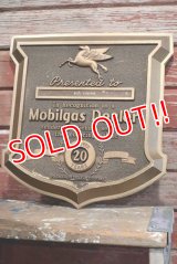 dp-190401-08 【↓30%OFF!! PRICE DOWN↓】Mobilgas Dealer Vintage Award Shield