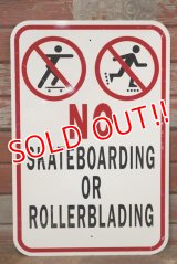 dp-190901-42 Road Sign "NO SKATEBOARDING or ROLLERBLADING"