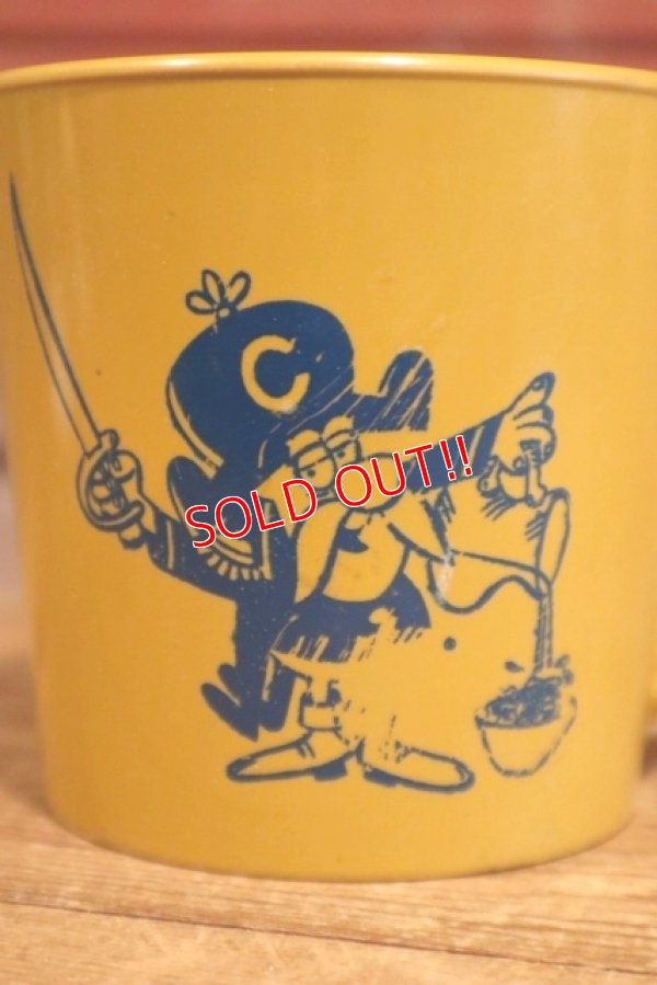 画像2: ct-141001-27 Cap'n Crunch / 1970's Plastic Mug (JUNK)