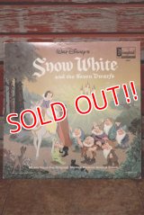 ct-191211-72 Snow White and the Seven Dwarfs / 1960's Record