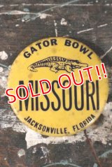 dp-200301-08 GATOR BOWL MISSOURI / Vintage College Pinback