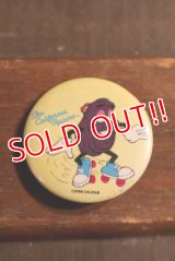 ct-201114-125 California Raisins / 1988 Pinback "Roller Skate"