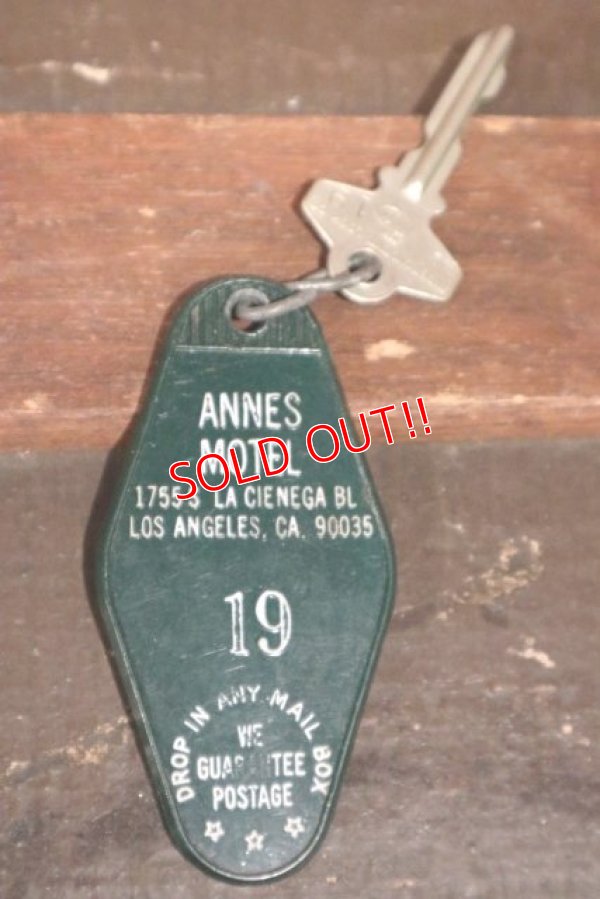 画像1: dp-210101-45 ANNES MOTEL / Vintage Room Key