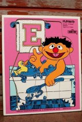 ct-210101-06 Ernie & Rubber Duckie / Playskool 1970's Wood Frame Tray Puzzle