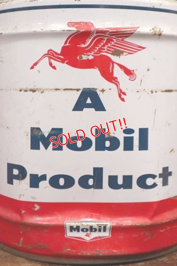 画像2: dp-201201-47 Mobil / 1950's-1960's 5 U.S.GALLONS Oil Can