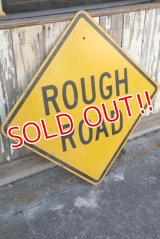 dp-210201-19 Road Sign "ROUGH ROAD"