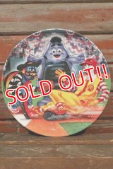 ct-210401-30 McDonald's / 2002 Collectors Plate "Cross Play"