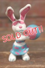 ct-200701-60 Beach Bunnies / Hardee's 1989 PVC Figure