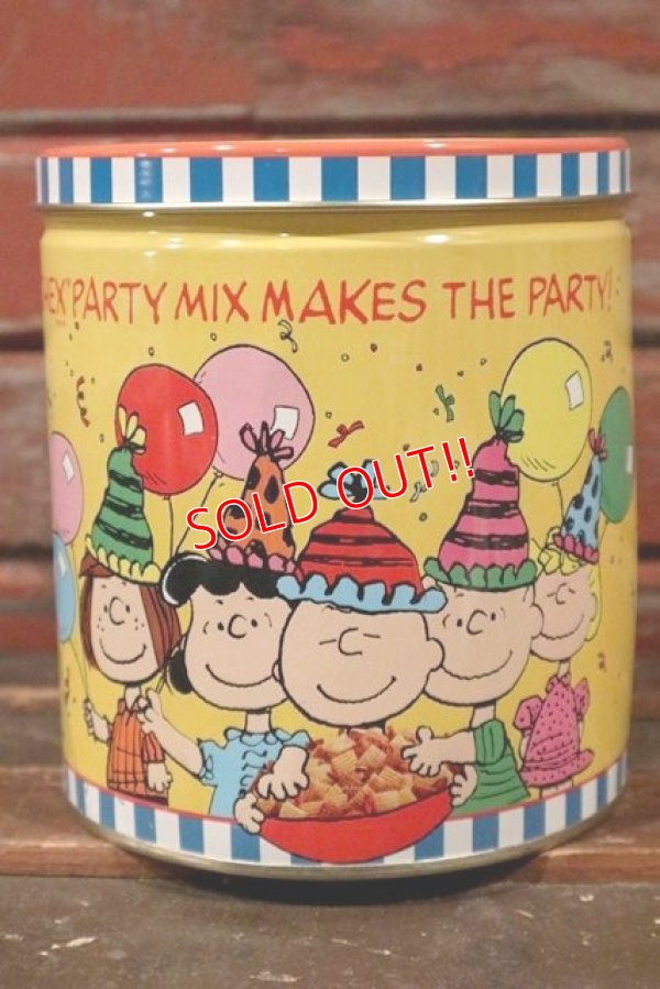 画像1: ct-210501-68 PEANUTS / CHEX 1990 Limited Tin Can