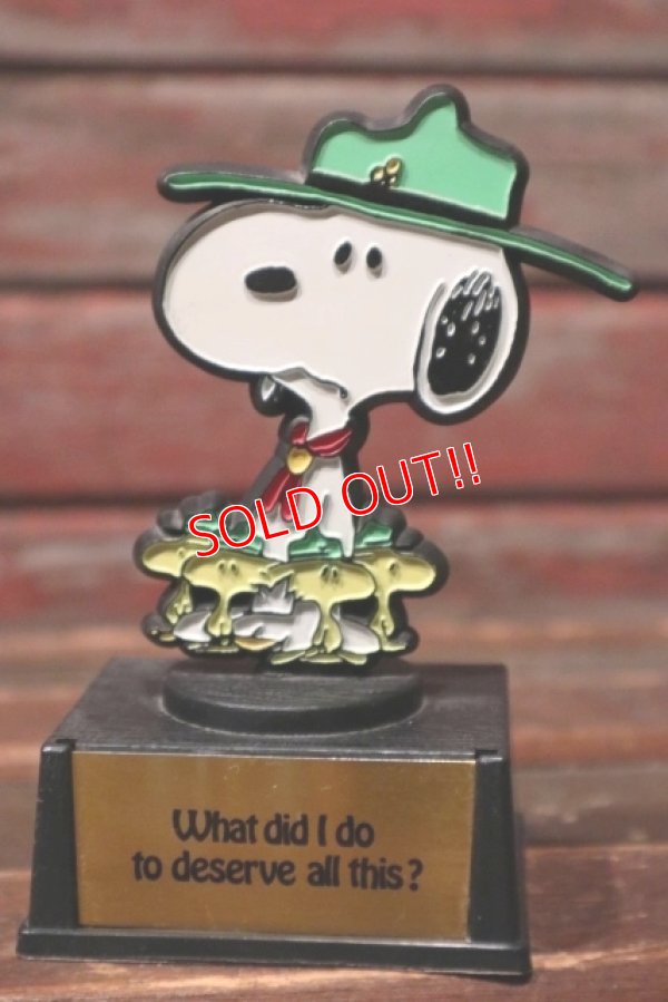 画像1: ct-210801-38 Snoopy / AVIVA 1970's Trophy "What did I do to deserve all this?"