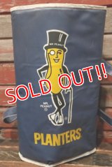 ct-211001-41 PLANTERS / MR.PEANUT 1985 Blanket Holder