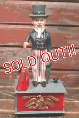 ct-211201-87 THE FARMERS CITIZENS BANK / Uncle Sam 1973 Coin Bank