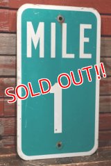 dp-211201-22 Road Sign "MILE 1"