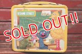 ct-211210-51 SESAME STREET / Aladdin 1979 Metal Lunch Box