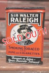 dp-211210-29 SIR WALTER RALEIGH / Vintage Tobacco Can