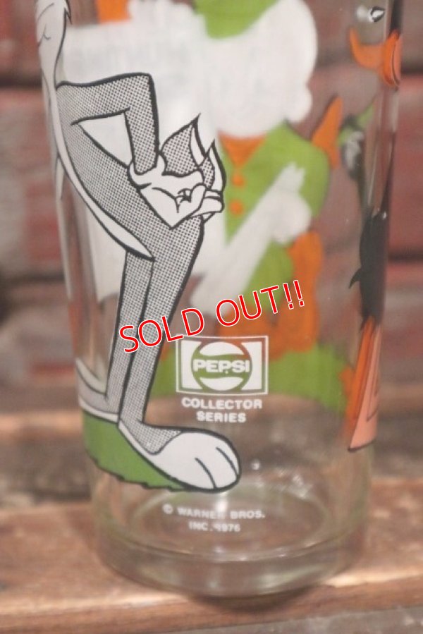 画像4: gs-210701-10 Bugs Bunny, Daffy Duck & Elmer Fudd / PEPSI 1976 Collector Series Glass