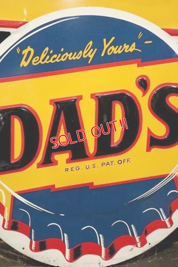 画像2: dp-220301-11 DAD'S ROOT BEER / 1950's Advertising Metal Sign