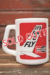 kt-220301-06 CHAMPION / Federal 1960's Milk Glass Mug