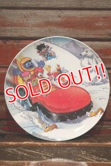 ct-220301-05 McDonald's / 2001 Collectors Plate "Snow Flyer"