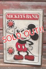 ct-220401-99 Walt Disney's / 1978 MICKEY'S BANK