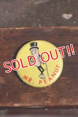 ct-220401-94 PLANTERS / MR. PEANUT Vintage Pinback