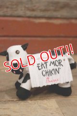 ct-211201-82 Chick-fil-A / 2014 Mascot Doll