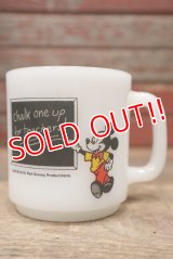 gs-220810-02 Mickey Mouse / Glasbake 1960's-1970's School House Mug