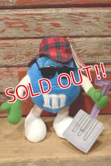 ct-220601-01 MARS / M&M's 2002 Plush Doll "Shoveling snow Blue"