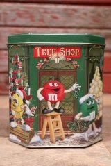 ct-220601-01 MARS / M&M's 2000 Christmas Village Series Number 11 Canister Can