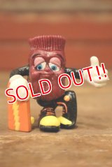 ct-221201-53 California Raisins / 1991 PVC Figure "Buster"