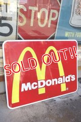 dp-230101-71 McDonald's / Large Road Sign