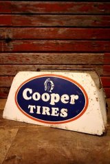 dp-230414-13 Cooper Tires / Vintage Tire Display Rack