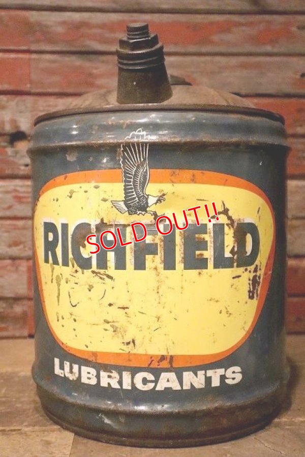 画像1: dp-230401-19 RICHFIELD / 1960's 5 U.S. GALLONS OIL CAN